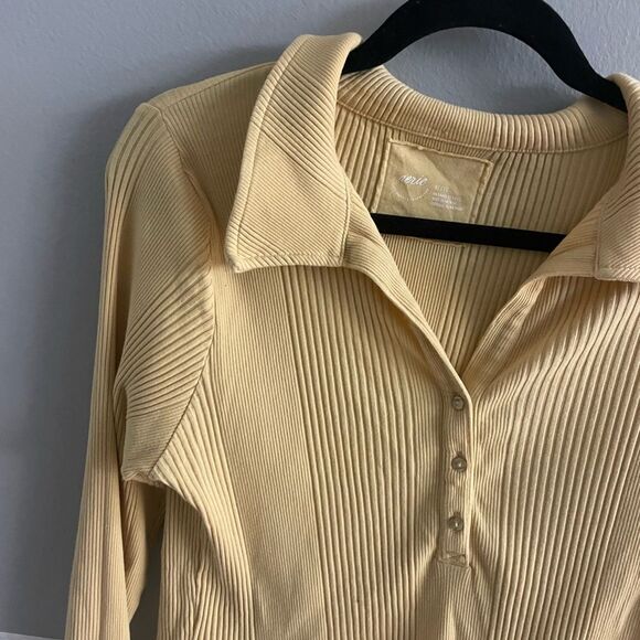 Aerie Pale Yellow Collared Ribbed Knit Cropped Long Sleeve Top Size XL - Picture 3 of 10